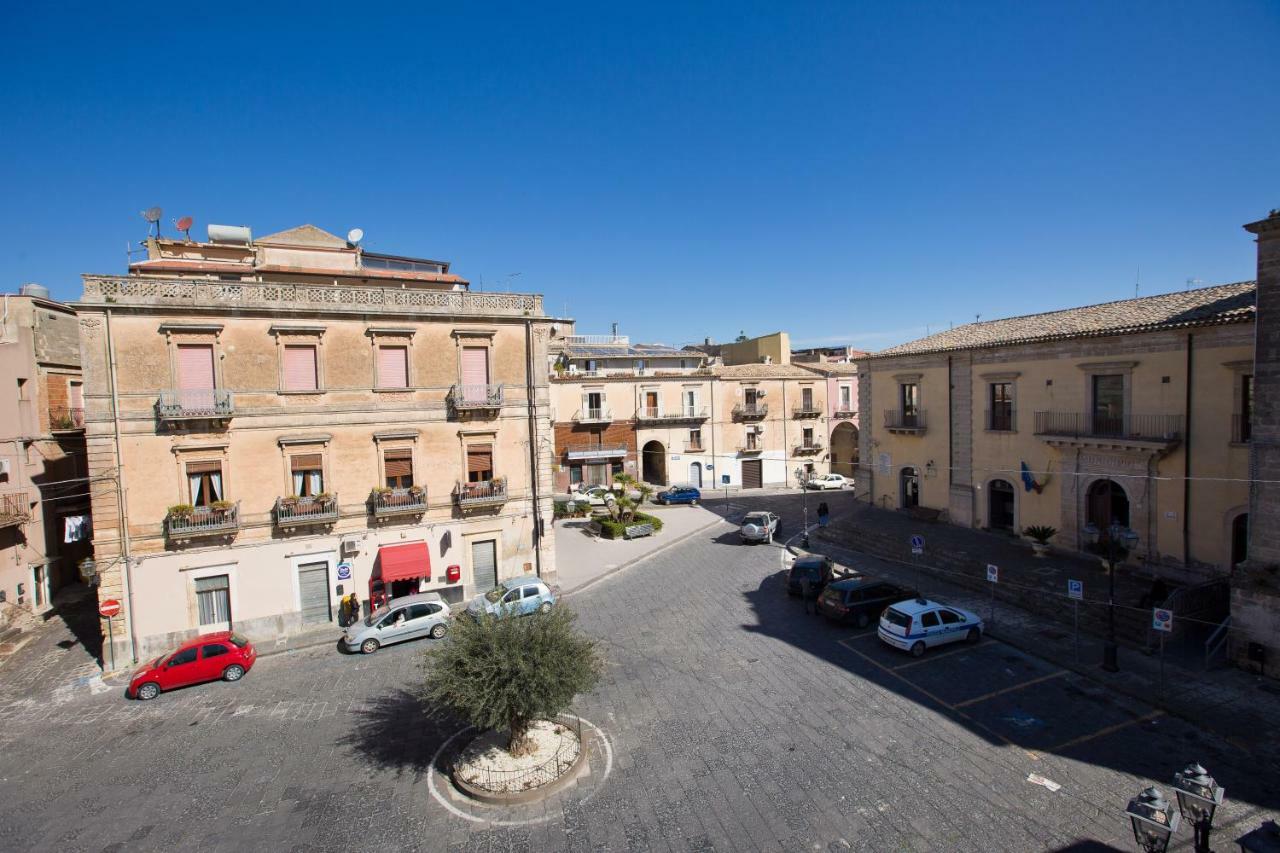 Hotel Experience Il Paesino Licodia Eubea Esterno foto