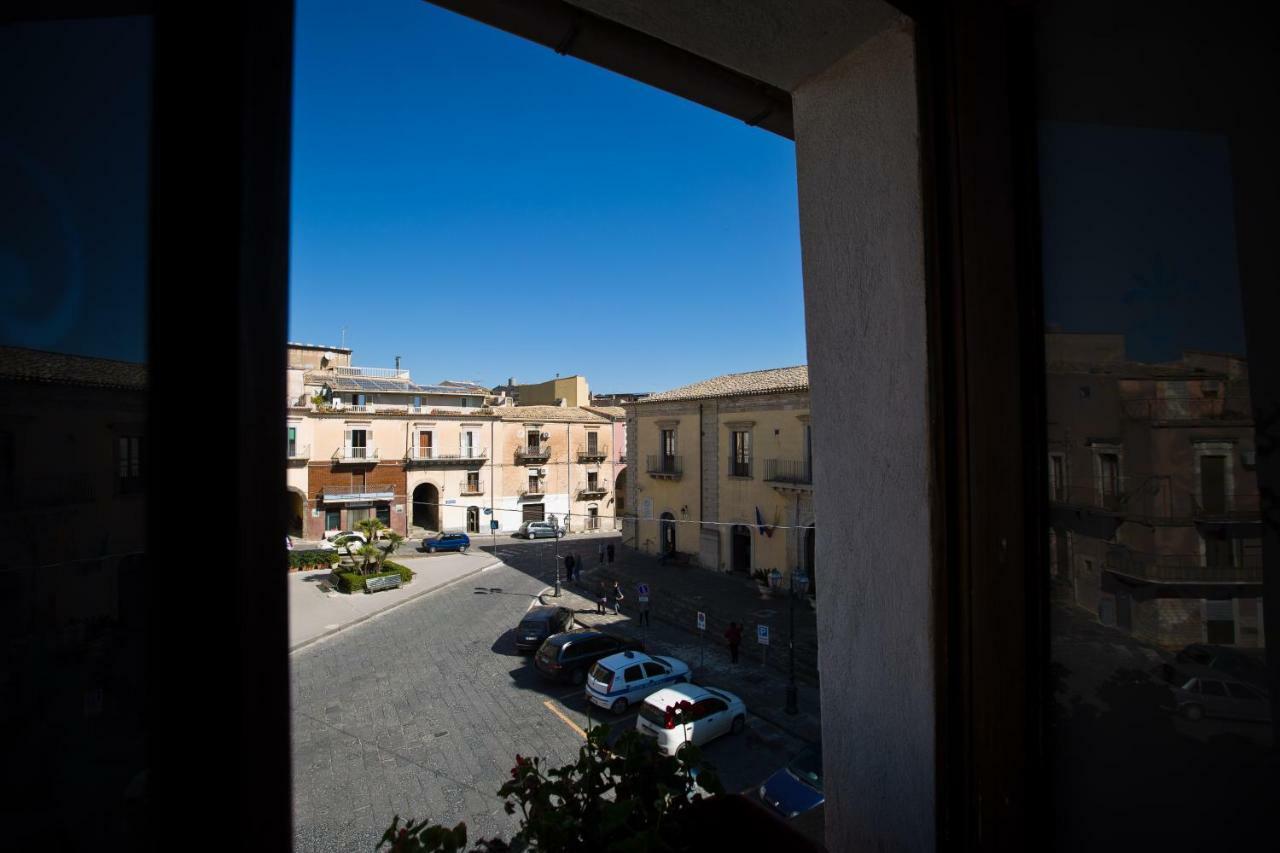 Hotel Experience Il Paesino Licodia Eubea Esterno foto