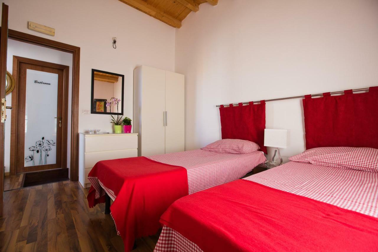 Hotel Experience Il Paesino Licodia Eubea Esterno foto
